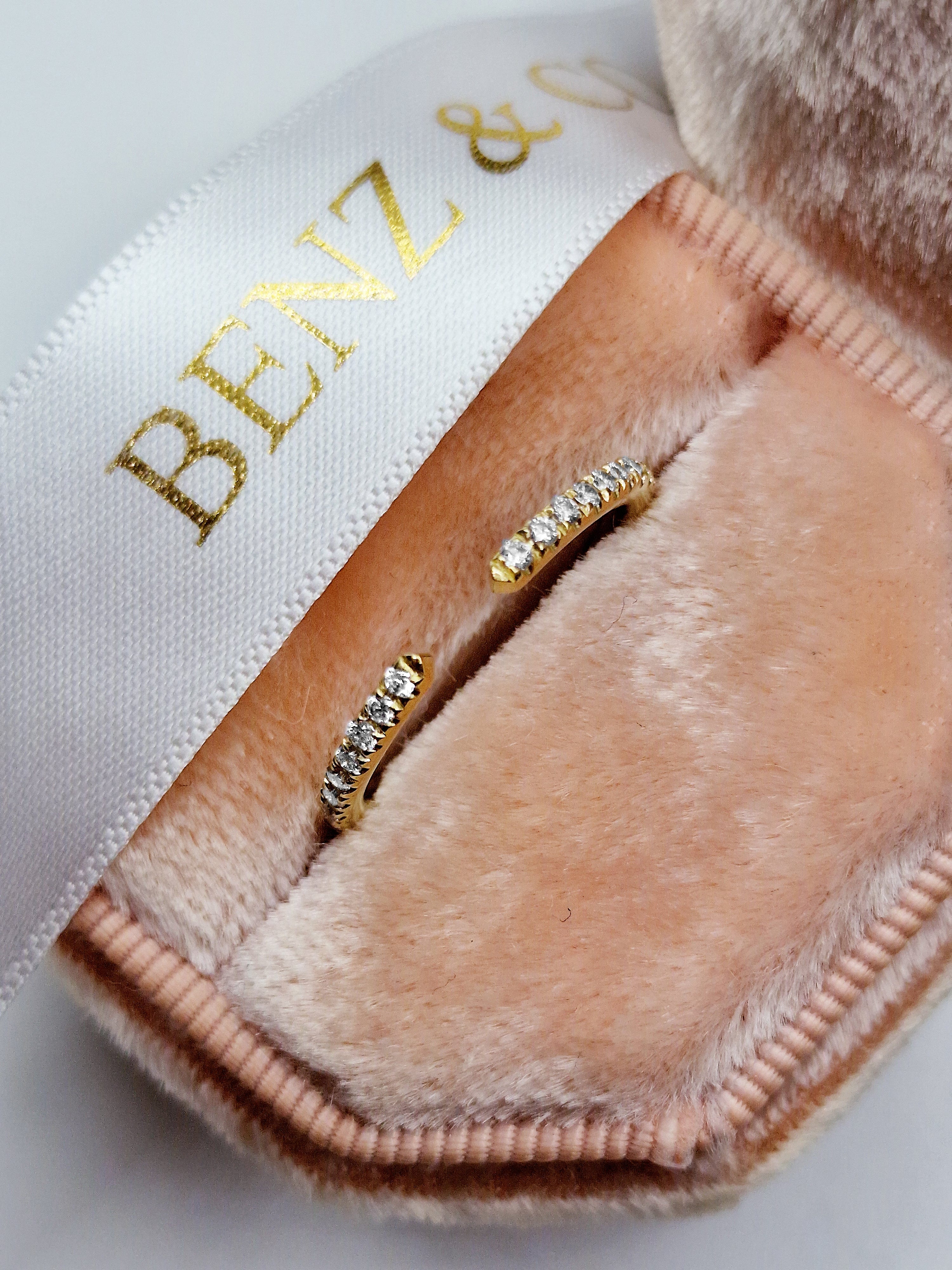 0.22 Ct Round Brilliant Cut Diamond Open Wedding Band in Yellow Gold - Image 4