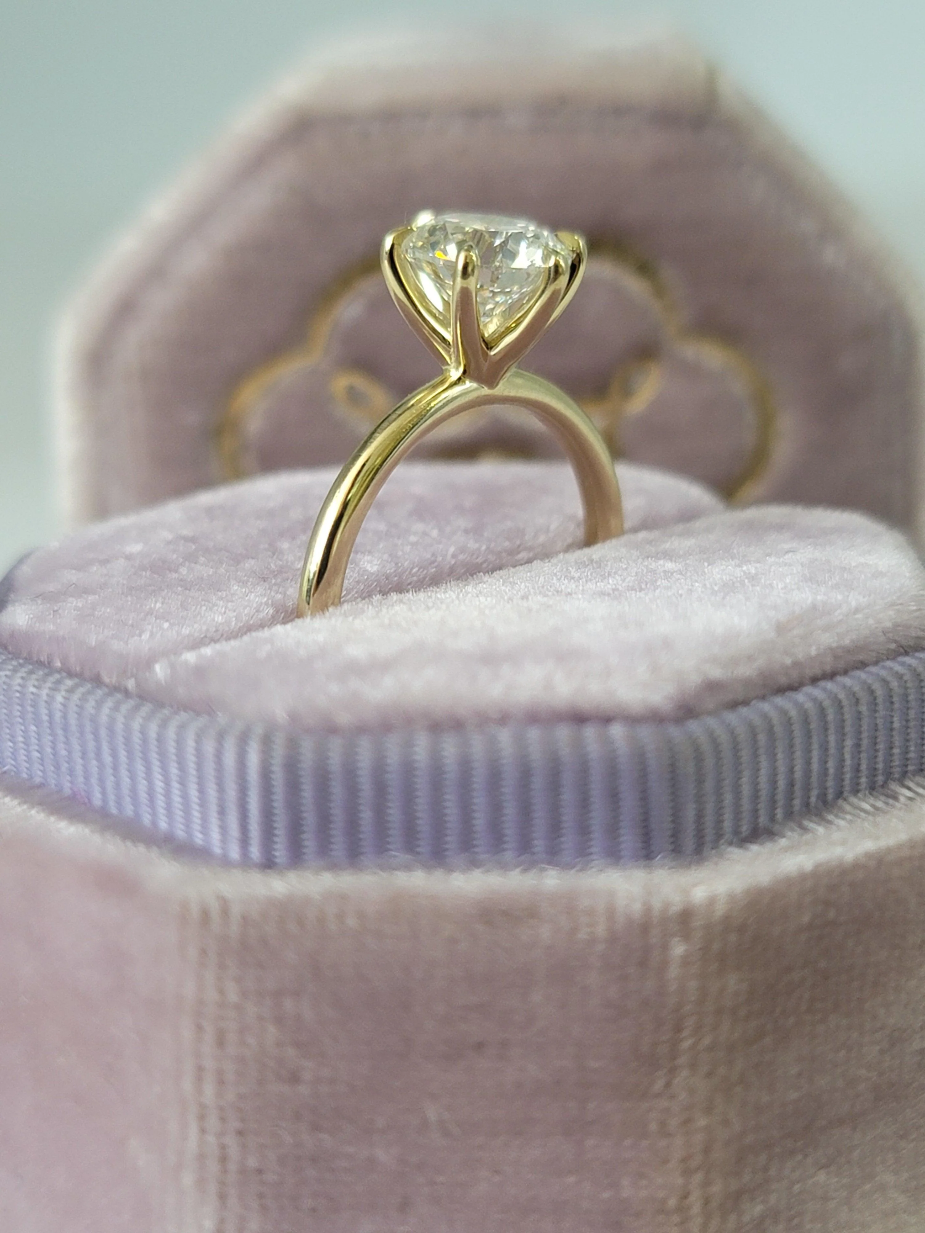 1.50 Carat Lab Grown Round Brilliant Cut Solitaire Diamond Engagement Ring in Yellow Gold - Image 4