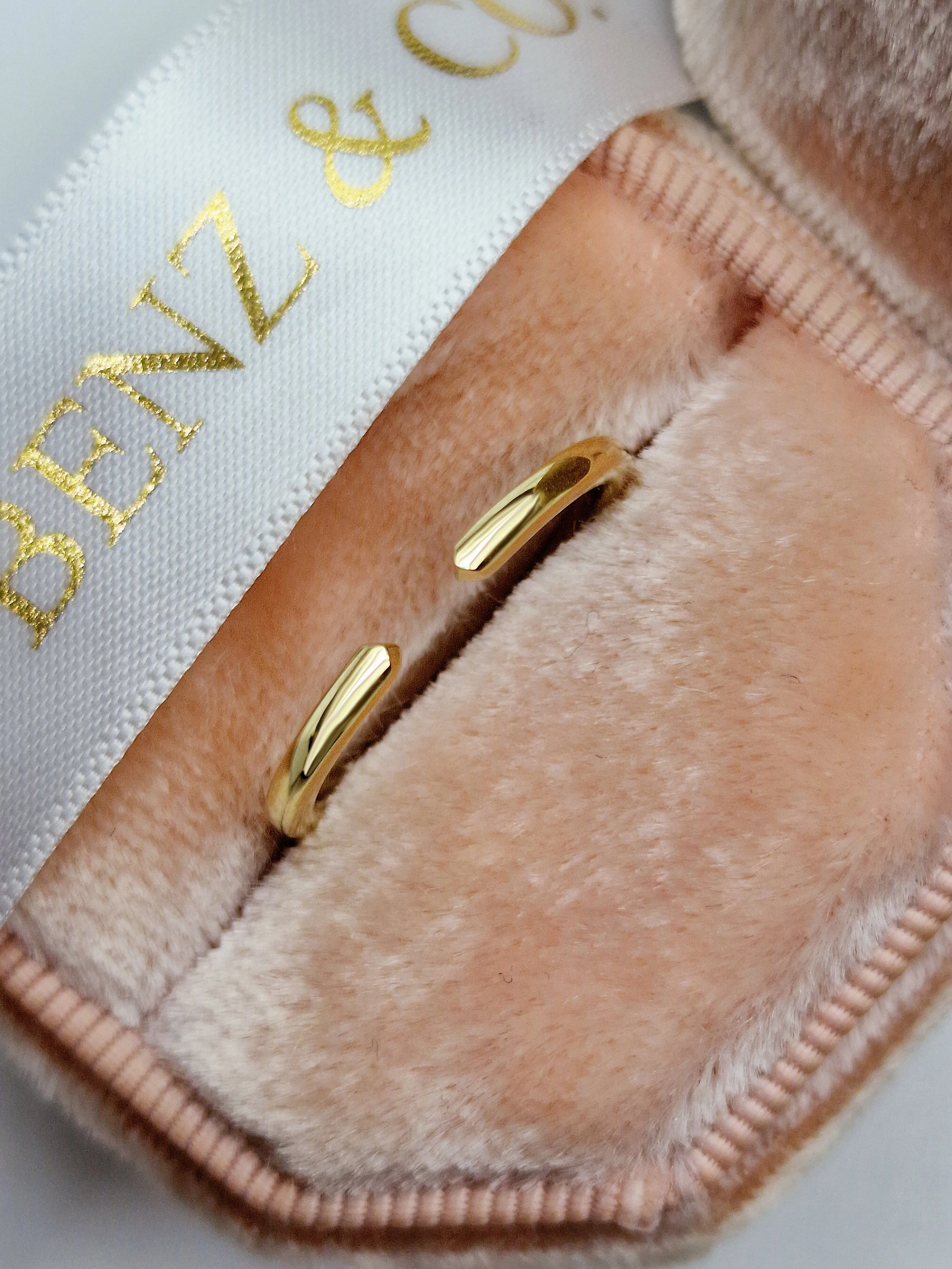 Open Wedding Ring In 14K Yellow Gold (1.80mm) - Image 3